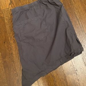 Lou & grey summer shorts light weight in size XL . Zip up also with a tie.
